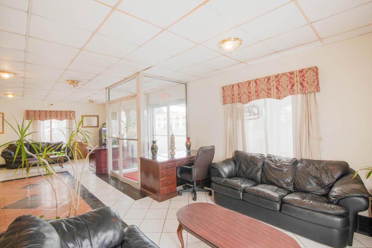Hotel O Houston East Channelview I-10 ภายนอก รูปภาพ