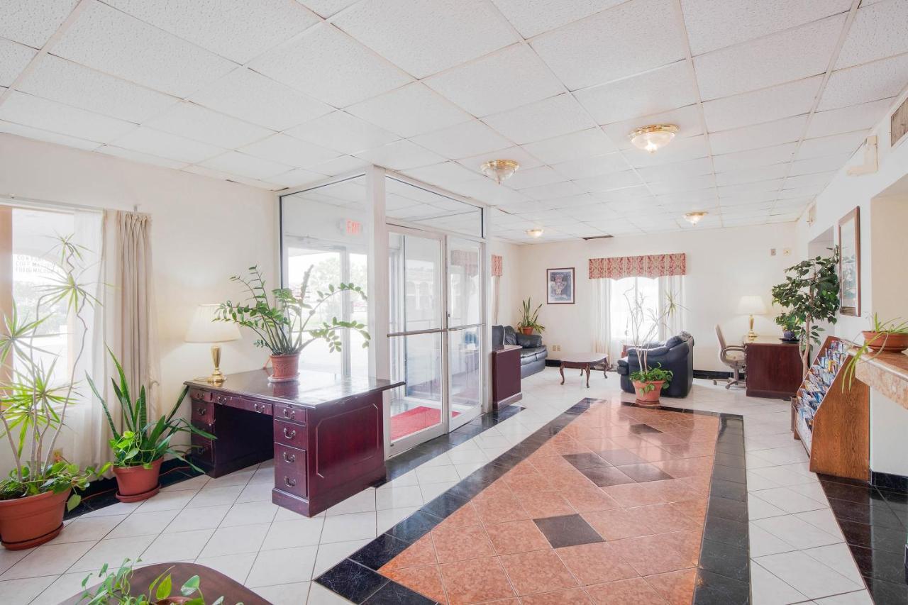 Hotel O Houston East Channelview I-10 ภายนอก รูปภาพ