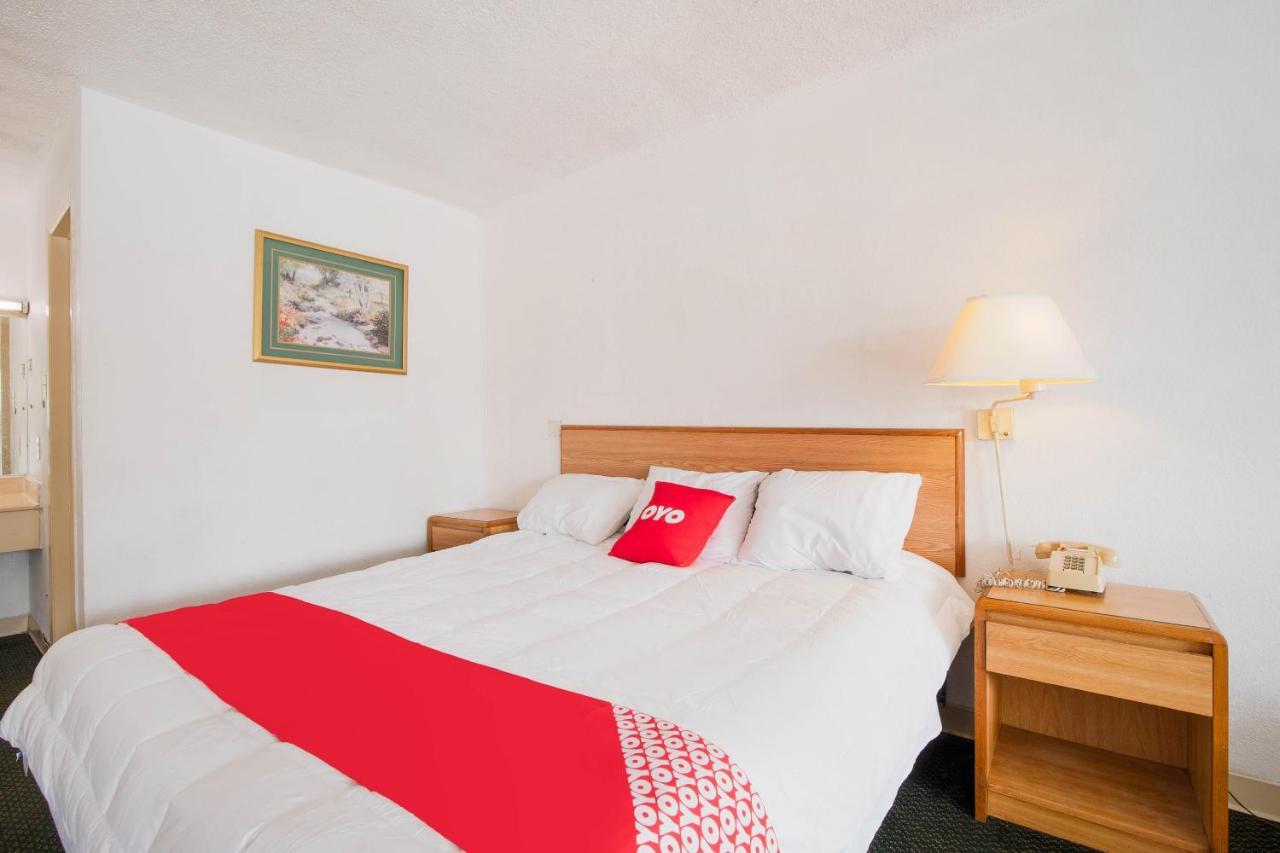 Hotel O Houston East Channelview I-10 ภายนอก รูปภาพ
