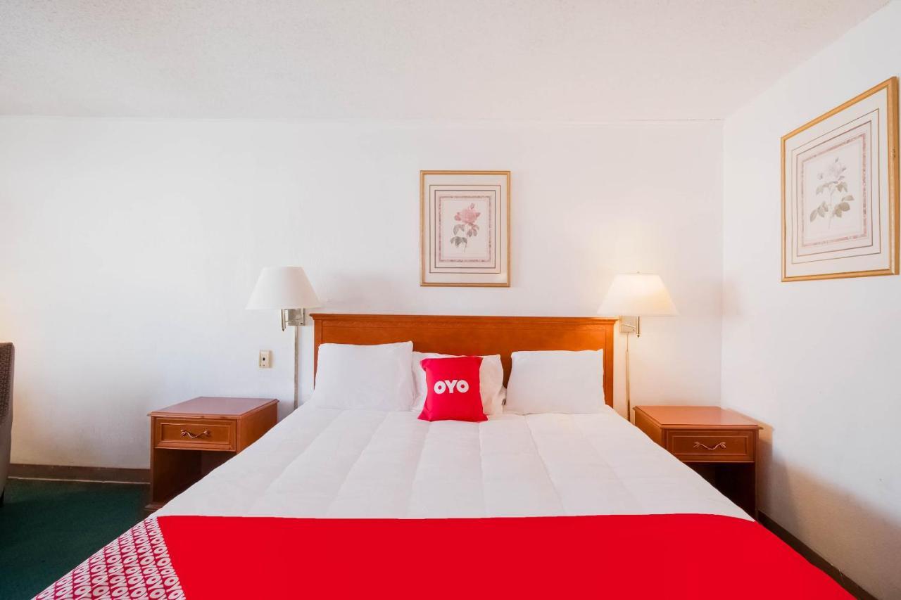 Hotel O Houston East Channelview I-10 ภายนอก รูปภาพ