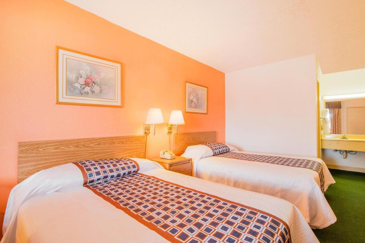 Hotel O Houston East Channelview I-10 ภายนอก รูปภาพ
