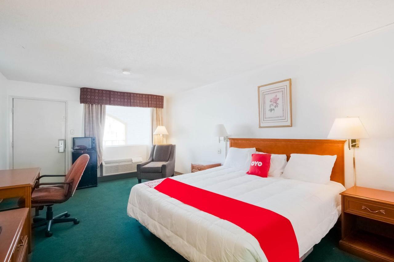 Hotel O Houston East Channelview I-10 ภายนอก รูปภาพ